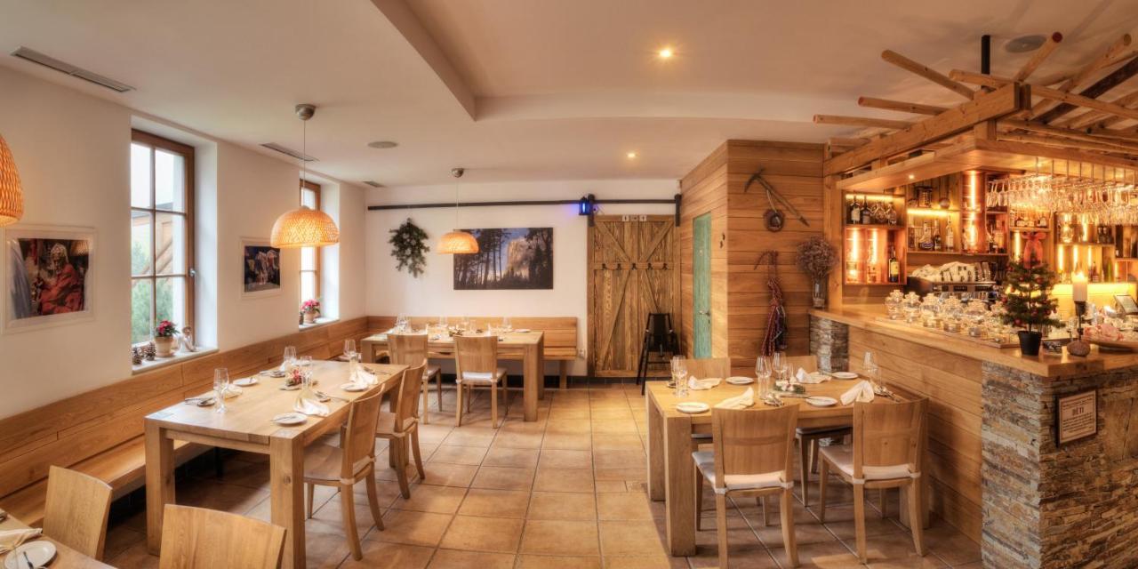 Statek Samsara Hotel Blansko Ngoại thất bức ảnh
